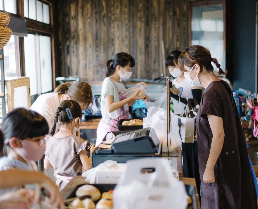 F71FADE7-24B0-43C2-8236-